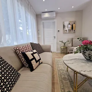 Apartamento Sun & Palms - Luxurious 2 Bedroom With A Great Pool Area, Mijas